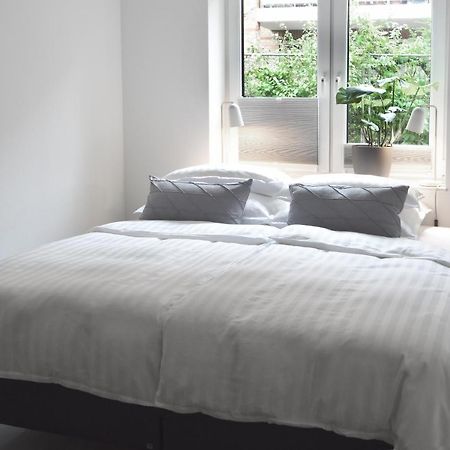 Familienfreundliche Neubauwohnung Mit Terrasse Hamburgo Exterior foto