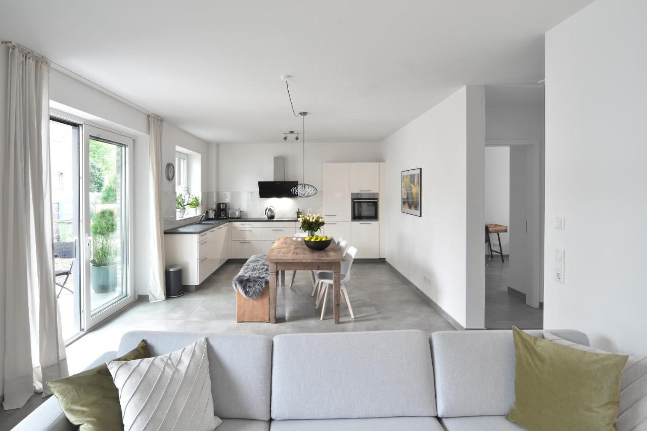 Familienfreundliche Neubauwohnung Mit Terrasse Hamburgo Exterior foto