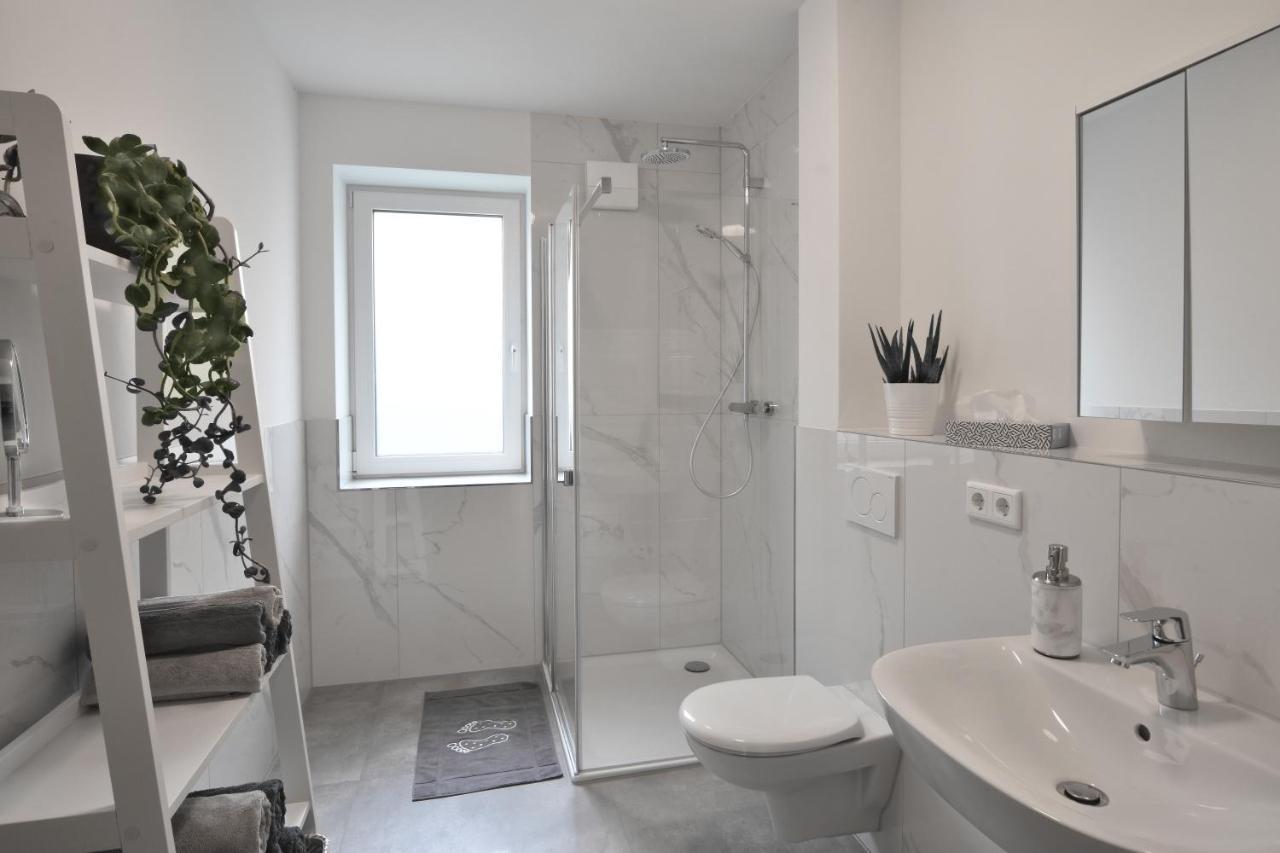 Familienfreundliche Neubauwohnung Mit Terrasse Hamburgo Exterior foto